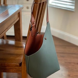 Maison de Beaute Marseille beautiful purse